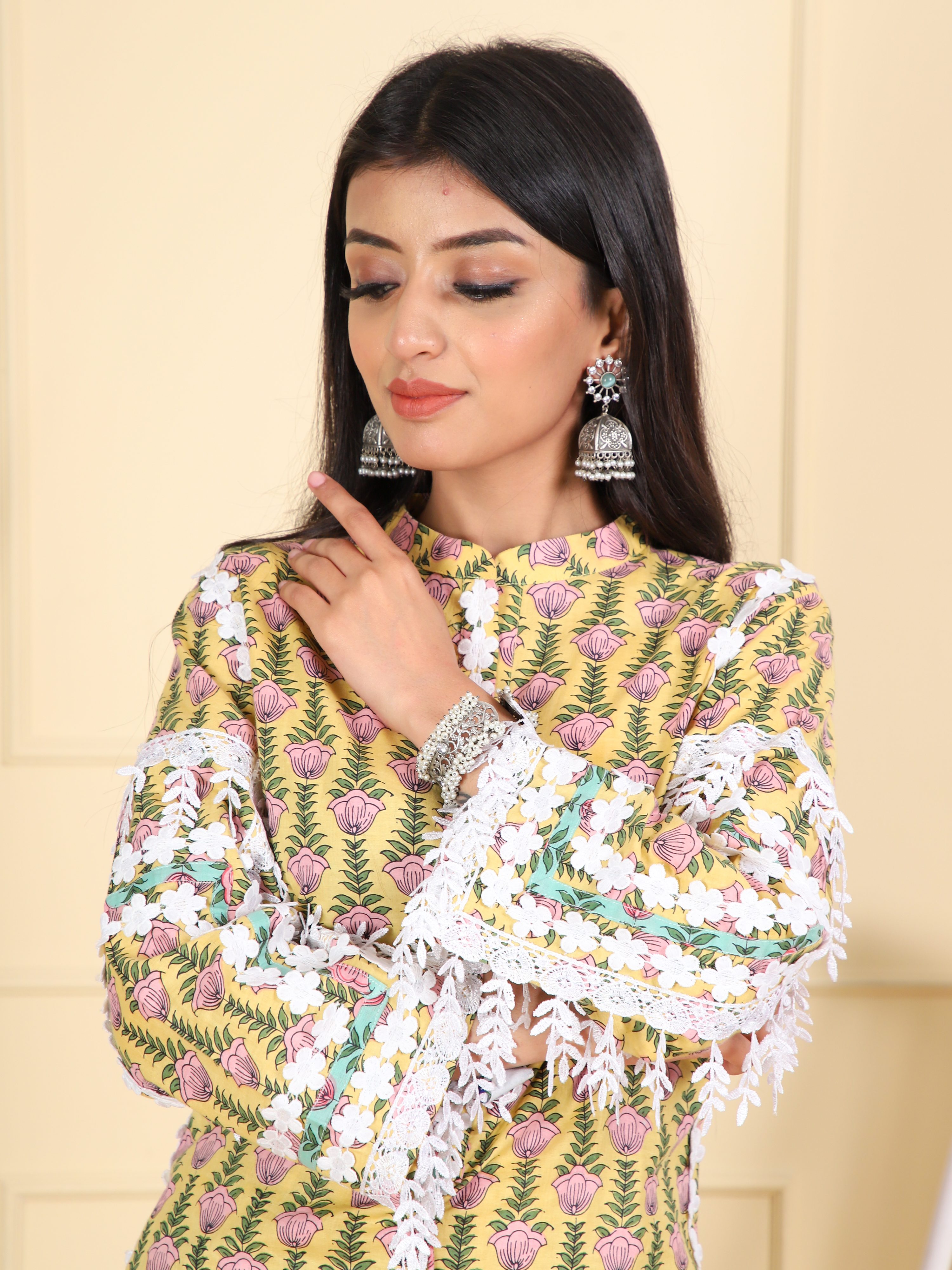 Cotton Printed Kurta with Border Detailing