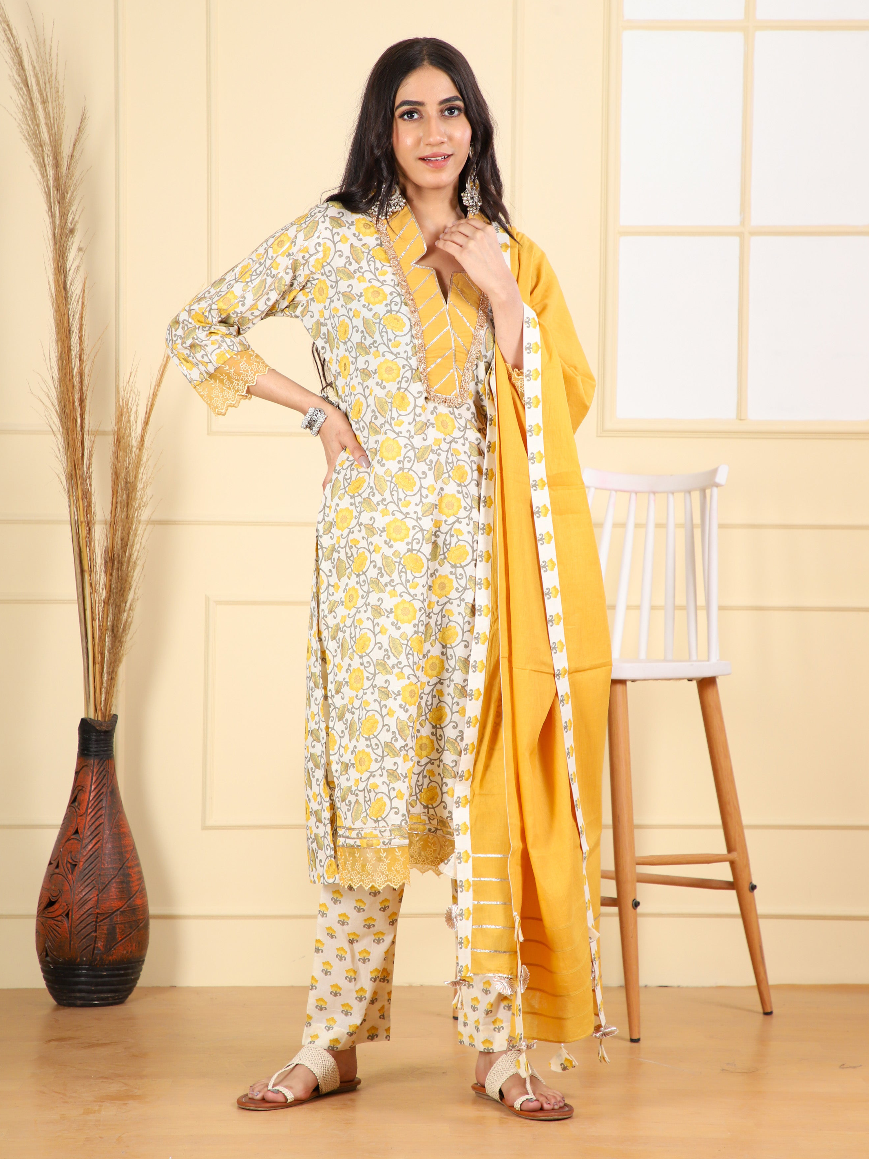 Cotton printed Kurta set with gotta pati Design