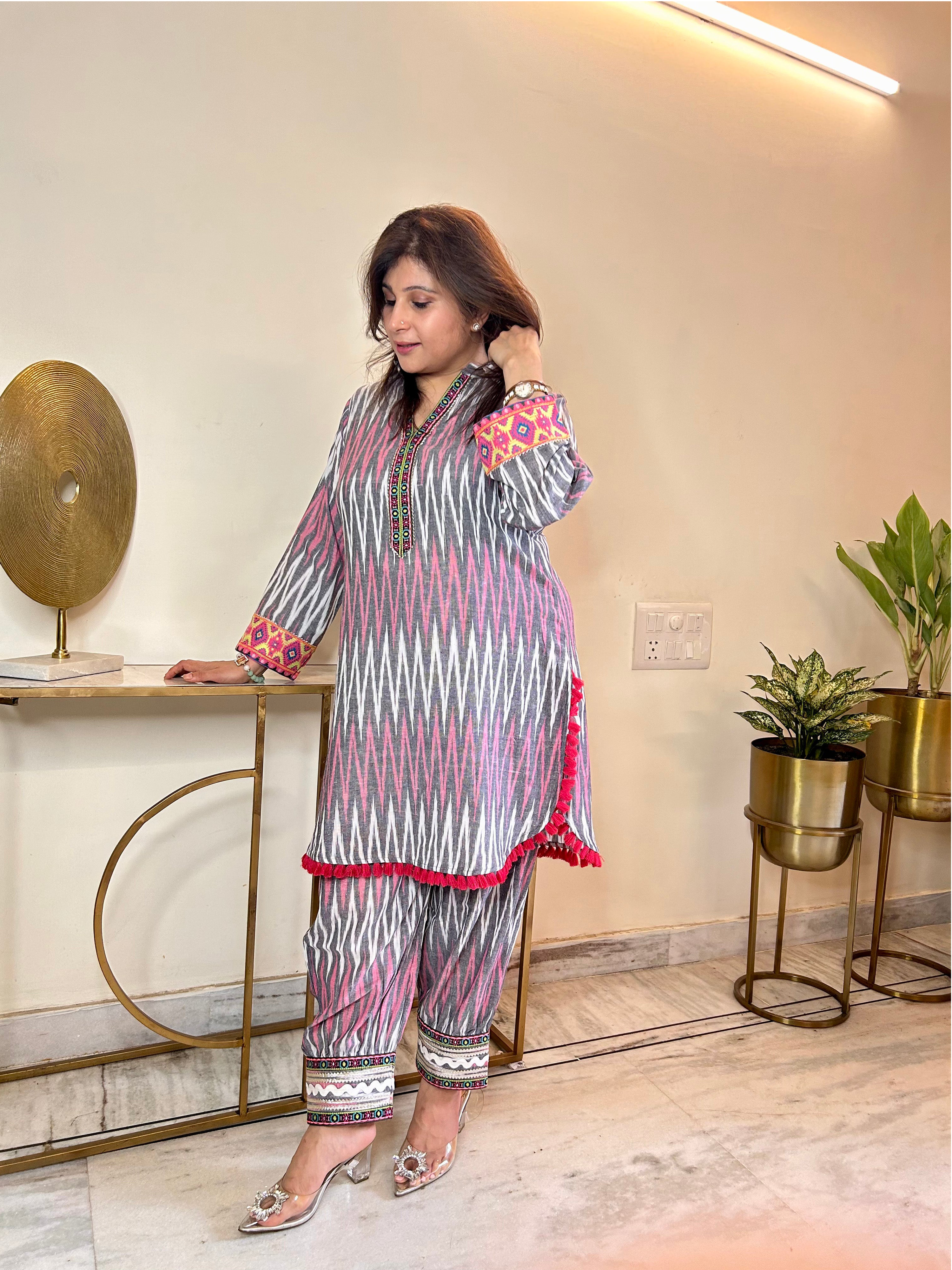 Cotton Printed Kurta Set With Ikkat Design